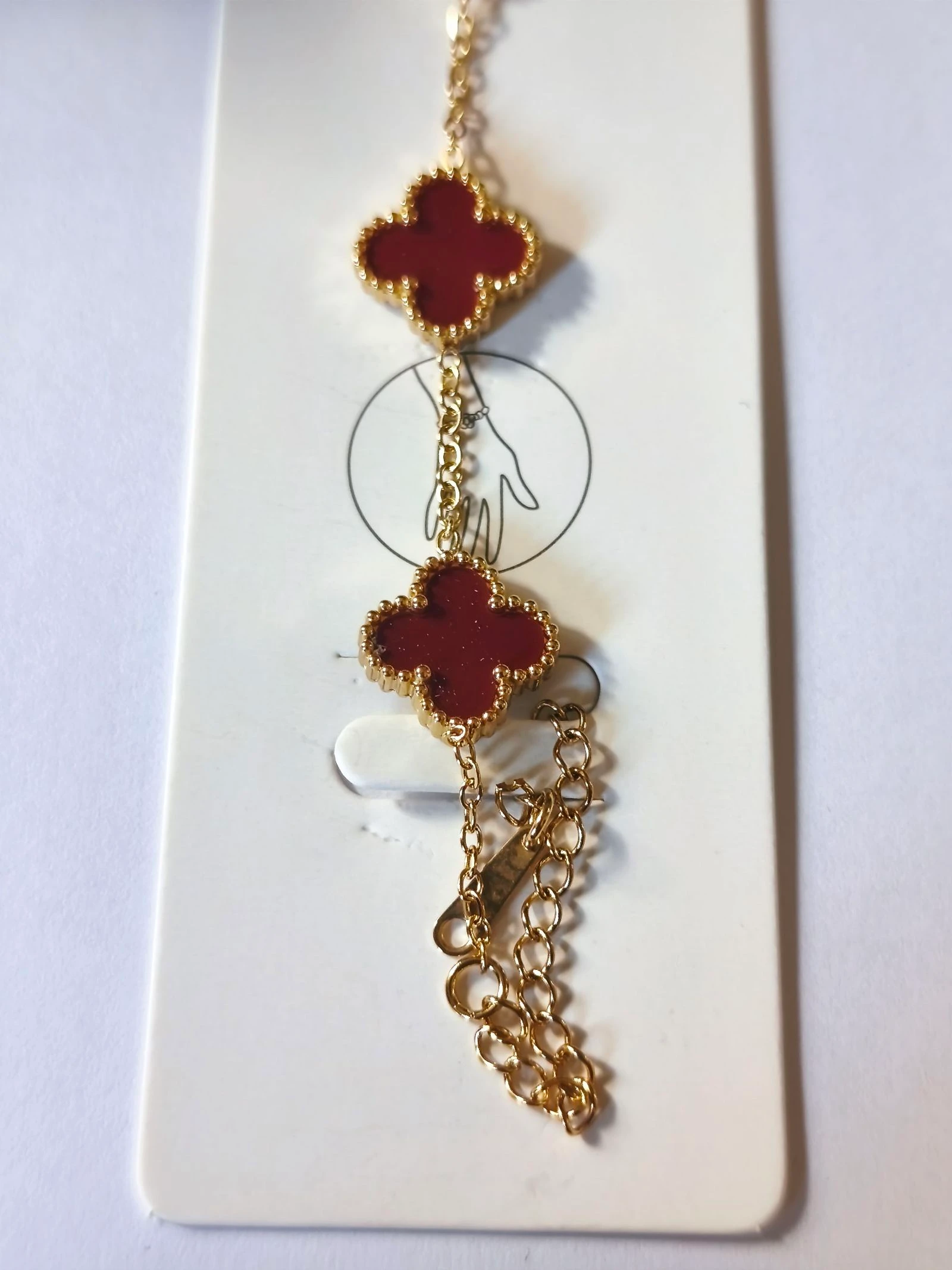 Set met halsketting, armband en rood klaver oorbellen met gouden stalen ketting – photo 3